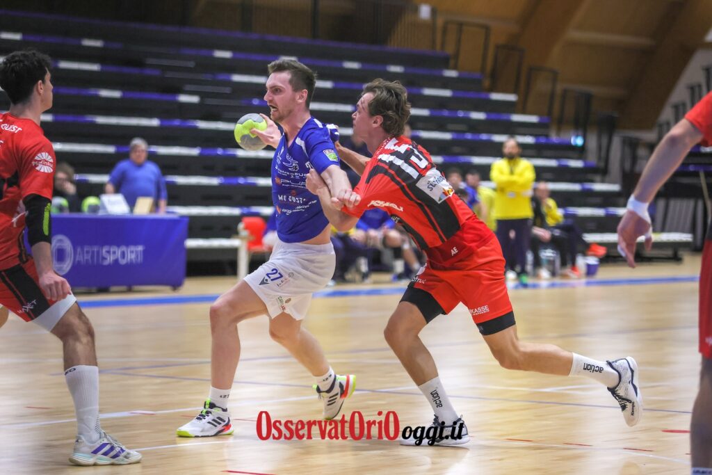 Junior Fasano, l’anno nuovo inizia nel segno della grinta: Alperia Black Devils al tappeto - Osservatorio Fasano