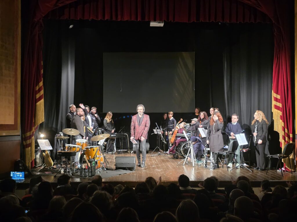 Il miracolo di Fasanomusica: quando il cinema di Chaplin si fa anima, inclusione e comunità - Osservatorio Fasano Il miracolo di Fasanomusica: quando il cinema di Chaplin si fa anima, inclusione e comunità - Osservatorio Fasano