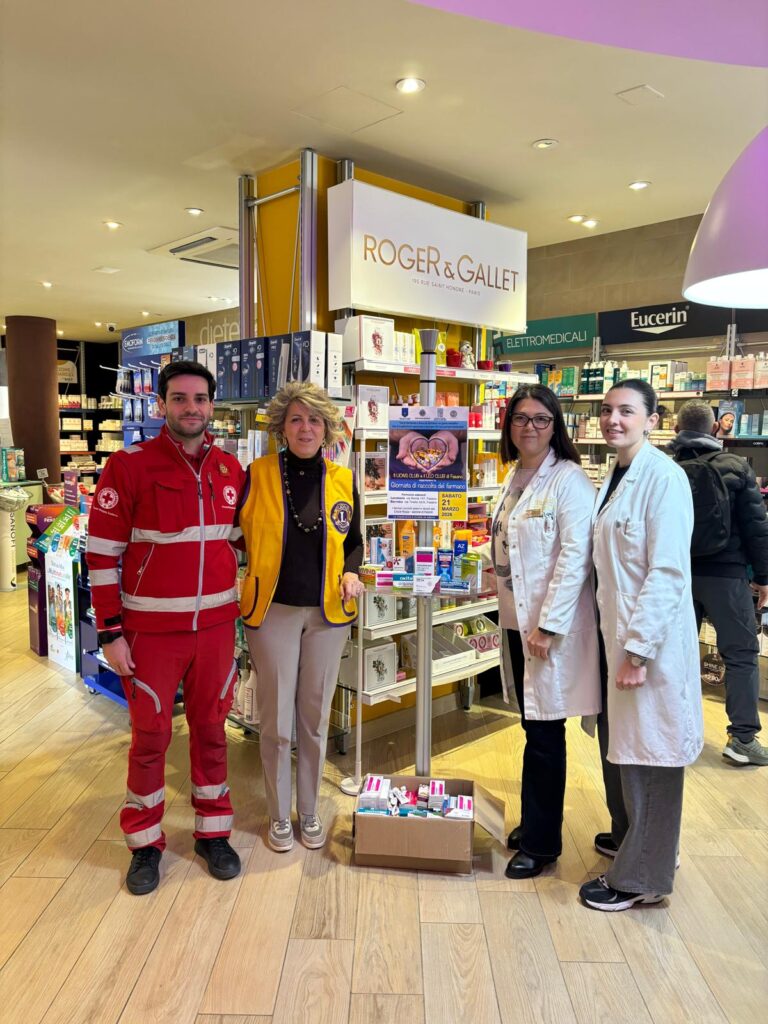 Grande successo per la raccolta farmaci dei Lions e Leo Club a Fasano - Osservatorio Fasano