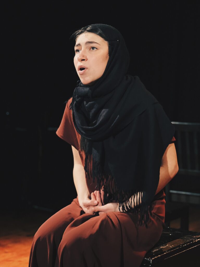 Il teatro come arma di istruzione: la storia di Malala conquista il pubblico - Osservatorio Fasano foto Giulia Alò