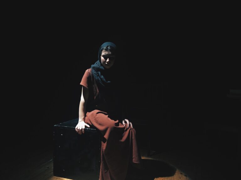 Il teatro come arma di istruzione: la storia di Malala conquista il pubblico foto Giulia Alò