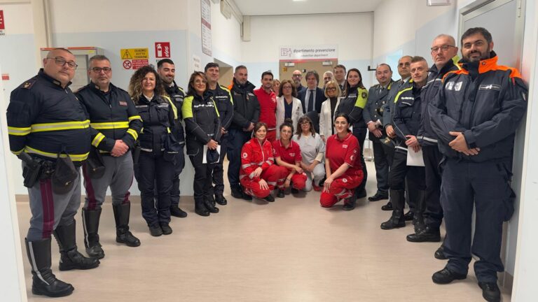 Il cuore oltre la divisa a Fasano: le forze armate e le forze dell’ordine donano il proprio sangue per salvare vite Il cuore oltre la divisa a Fasano: le forze armate e le forze dell’ordine donano il proprio sangue per salvare vite - Osservatorio Fasano
