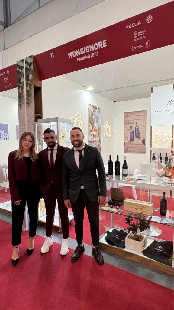 Monsignore porta Fasano al Vinitaly 2026: l'identità fasanese conquista la scena internazionale - Osservatorio Fasano