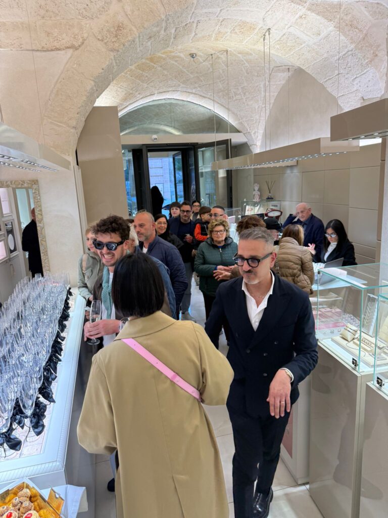 Il diamante si fa messaggio: grande successo per l'evento firmato Gioielleria Abete - Osservatorio Fasano