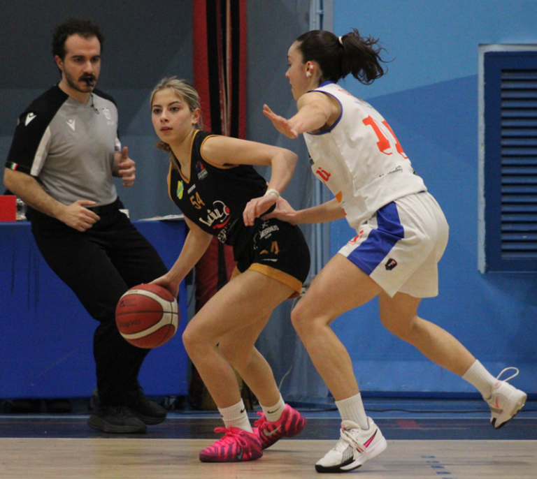 Serie B Femminile: il Basket Fasano saluta la regular season tra emozioni e sconfitte - Osservatorio Fasano