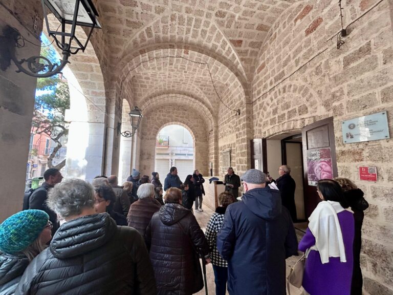 Grande partecipazione alle visite guidate gratuite per scoprire Fasano attraverso riti e tradizioni della Settimana Santa - Osservatorio Fasano