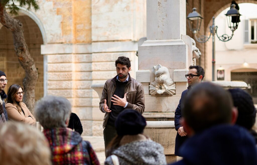 Grande partecipazione alle visite guidate gratuite per scoprire Fasano attraverso riti e tradizioni della Settimana Santa - Osservatorio Fasano