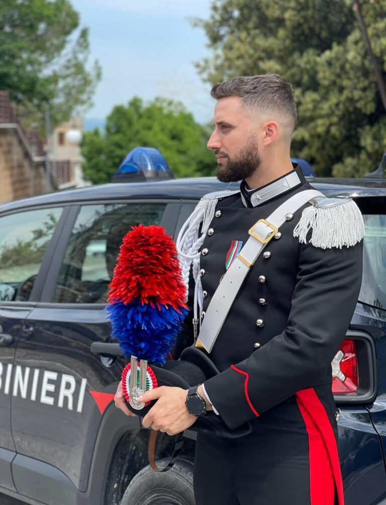 Fasano orgogliosa: il Carabiniere Luigi Vinci salva un 30enne sospeso nel vuoto - Osservatorio Fasano