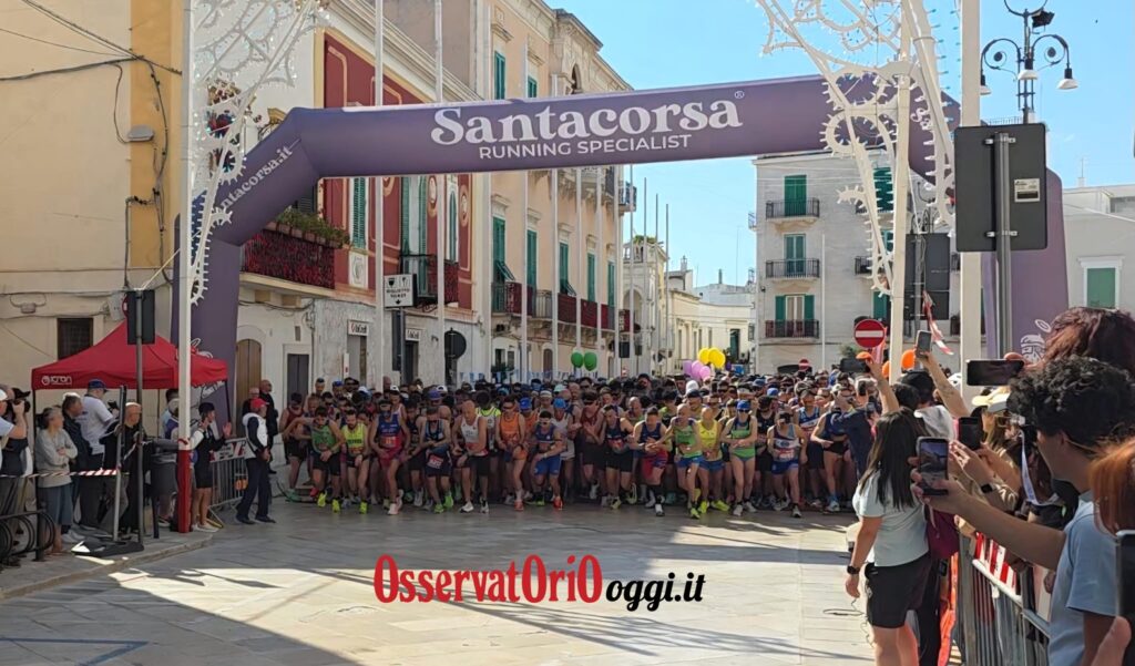 Fasano fa il pieno di entusiasmo e commozione: in 1.500 al via per il XV Trofeo Città di Fasano - Osservatorio Fasano Fasano fa il pieno di entusiasmo e commozione: in 1.500 al via per il XV Trofeo Città di Fasano - Osservatorio Fasano