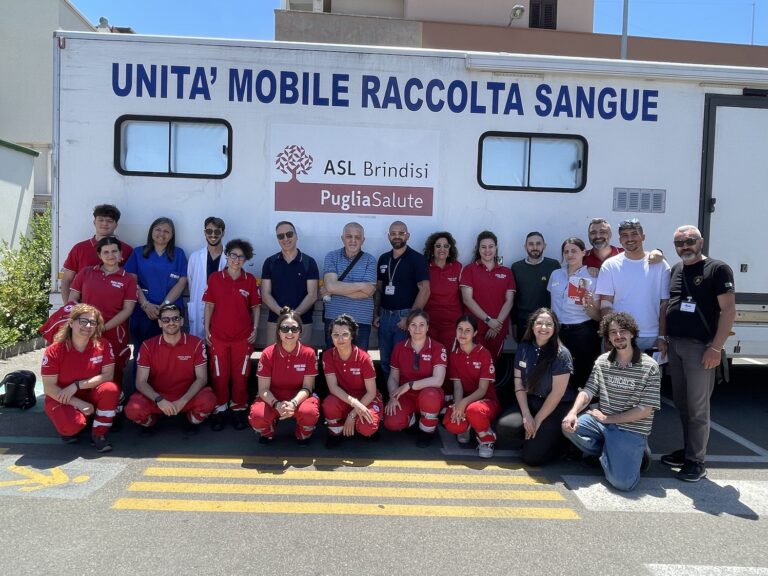 Solidarietà a Fasano: al McDonald's raccolte 28 sacche di sangue con Croce Rossa e ASL - Osservatorio Fasano