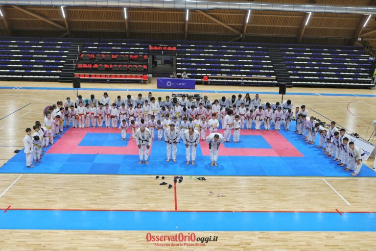 Grande festa al Palasport: spettacolo per il saggio della Ju Jitsu Academy Fasano Grande festa al Palasport: spettacolo per il saggio della Ju Jitsu Academy Fasano - Osservatorio Fasano
