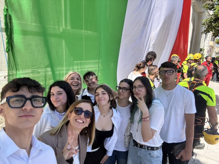 L’IISS Salvemini di Fasano premiato a Brindisi: la nascita della Repubblica raccontata attraverso il coraggio delle donne - Osservatorio Fasano