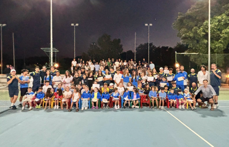 Grande successo per “Oltre la Rete”: una festa straordinaria chiude l’anno accademico Grande successo per “Oltre la Rete”: una festa straordinaria chiude l’anno accademico - Osservatorio Fasano
