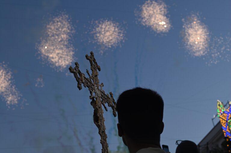 Pezze di Greco in Festa: successo di pubblico per l’avvio delle celebrazioni, oggi il clou tra devozione e tradizione Pezze di Greco in Festa: successo di pubblico per l'avvio delle celebrazioni, oggi il clou tra devozione e tradizione - Osservatorio Fasano