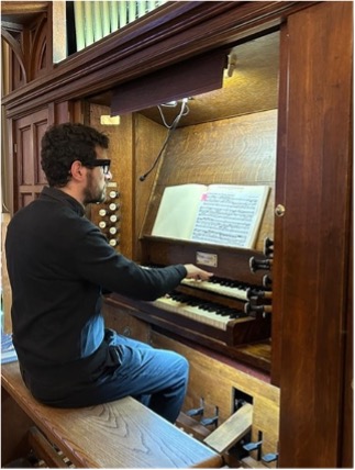 Note Sacre nel cuore dei trulli: un vaggio Barocco e Romantico con Francesco Buccolieri Note Sacre nel cuore dei trulli: un vaggio Barocco e Romantico con Francesco Buccolieri - Osservatorio Fasano