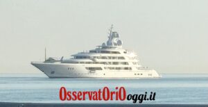 Il gigante dei mari fa tappa a Savelletri: lo yacht dell’ambasciatore USA incanta la costa fasanese Il gigante dei mari fa tappa a Savelletri: lo yacht dell'ambasciatore USA incanta la costa fasanese - Osservatorio Fasano