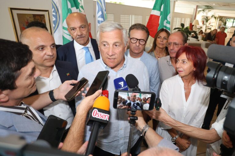 Forza Italia fa tappa a Selva di Fasano: Tajani carica la base e lancia Laura De Mola per le comunali - Osservatorio Fasano