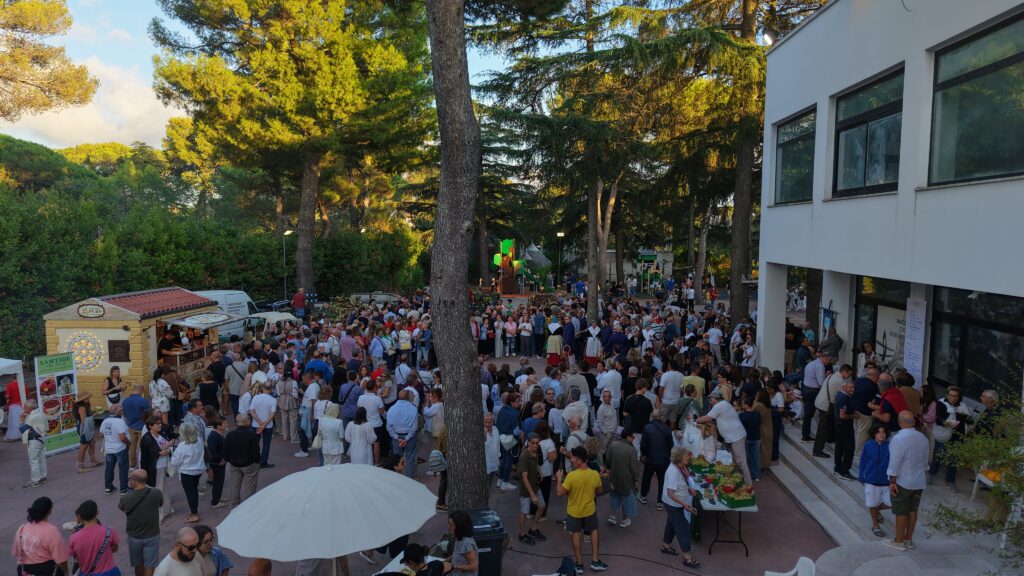 La Festa dell’uva chiude l’estate di Selva di Fasano tra tradizione, spettacoli e identità - Osservatorio Fasano
