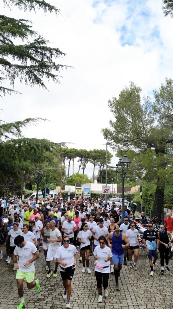 Oltre 250 partecipanti alla prima edizione di RUN4DIABETES – 1° Memorial Giovanni Mileti - Osservatorio Fasano Oltre 250 partecipanti alla prima edizione di RUN4DIABETES – 1° Memorial Giovanni Mileti - Osservatorio Fasano