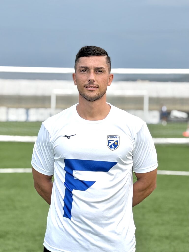 Nicola Cantalice è un nuovo calciatore del Fasano Football Club Nicola Cantalice è un nuovo calciatore del Fasano Football Club - Osservatorio Fasano
