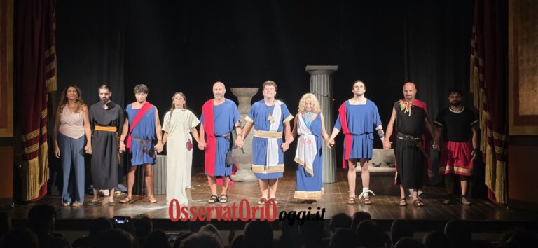 “Si dice Odìsseo”: il successo del GAT “Peppino Mancini” conquista il Teatro Sociale "Si dice Odìsseo": il successo del GAT "Peppino Mancini" conquista il Teatro Sociale - Osservatorio Fasano