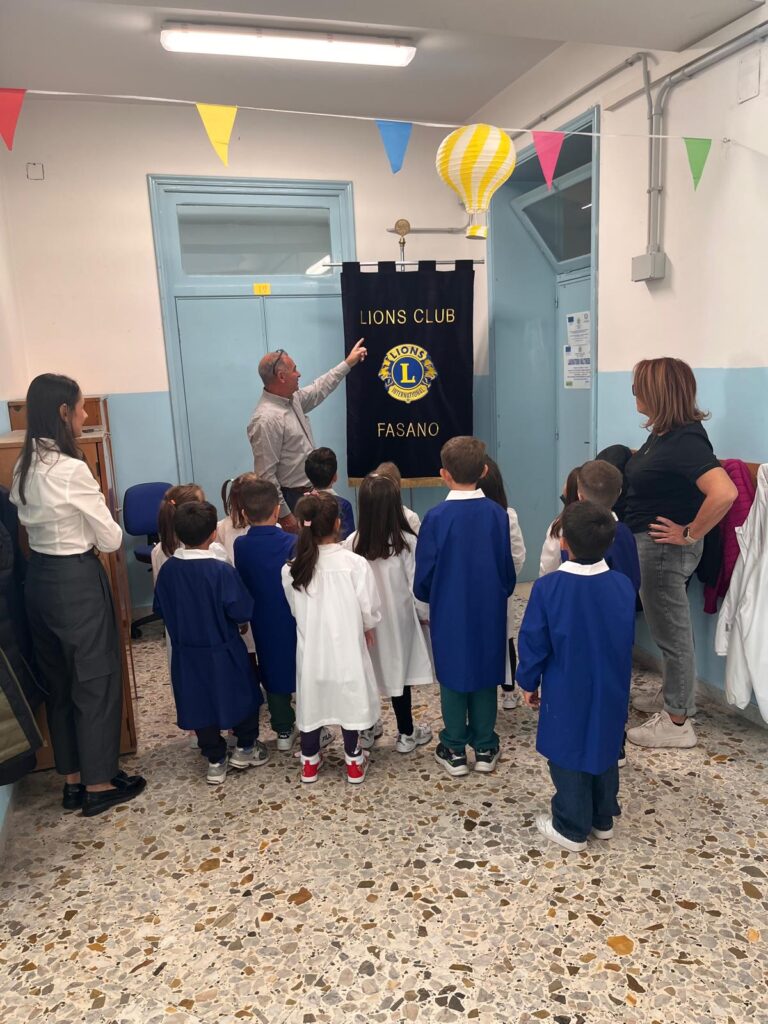Screening visivo gratuito per i bambini grazie al Lions Club Fasano Screening visivo gratuito per i bambini grazie al Lions Club Fasano - Osservatorio Fasano