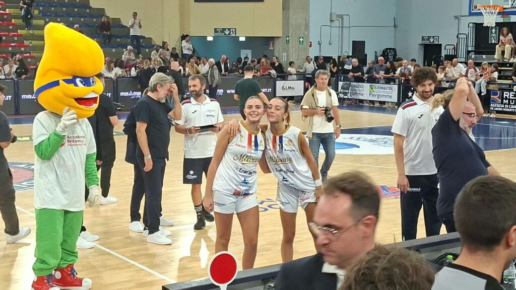 Dal vivaio di Fasano alla Serie A1: l’esordio da sogno di Alessandra Tateo e Azzurra Giuliani - Osservatorio Fasano Dal vivaio di Fasano alla Serie A1: l’esordio da sogno di Alessandra Tateo e Azzurra Giuliani - Osservatorio Fasano